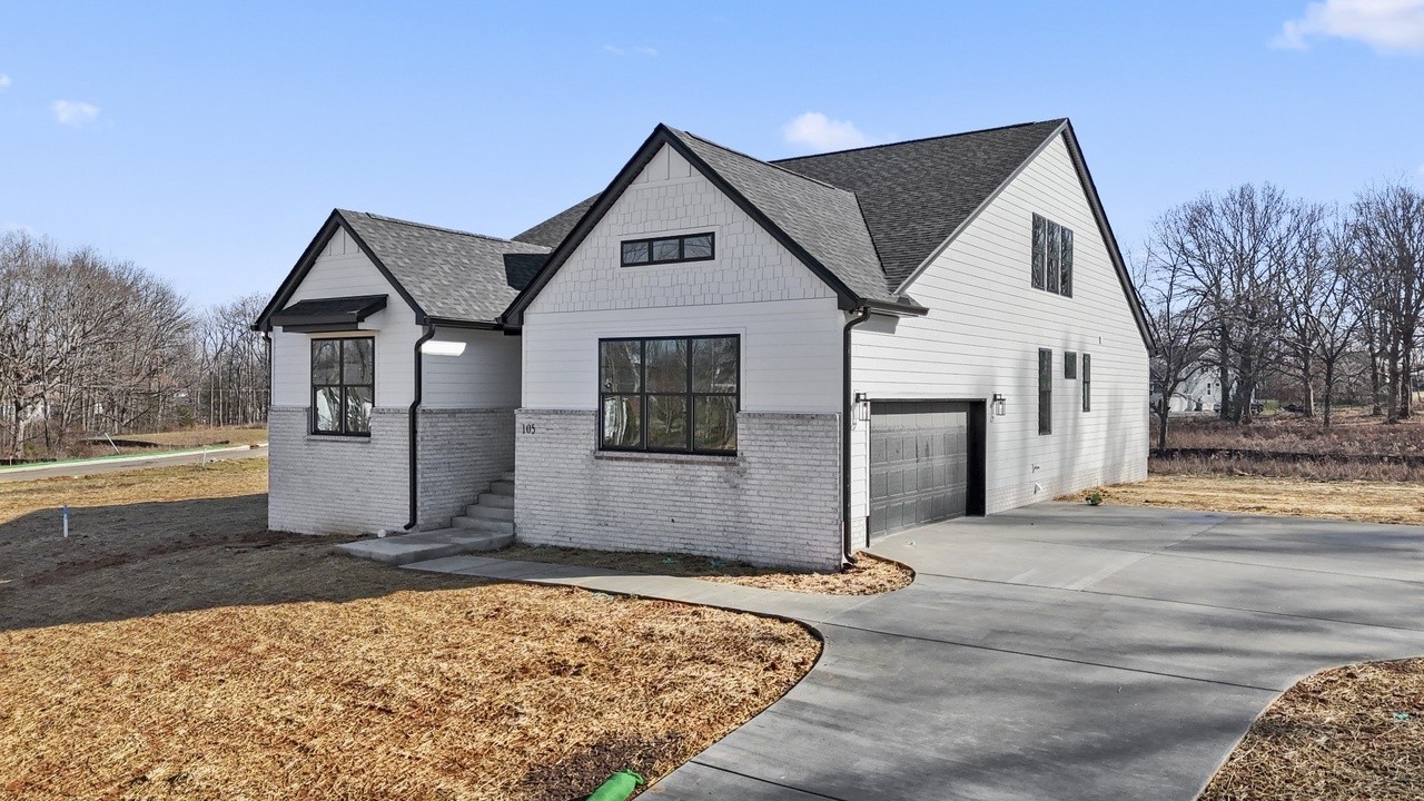 109 Chalone Dr