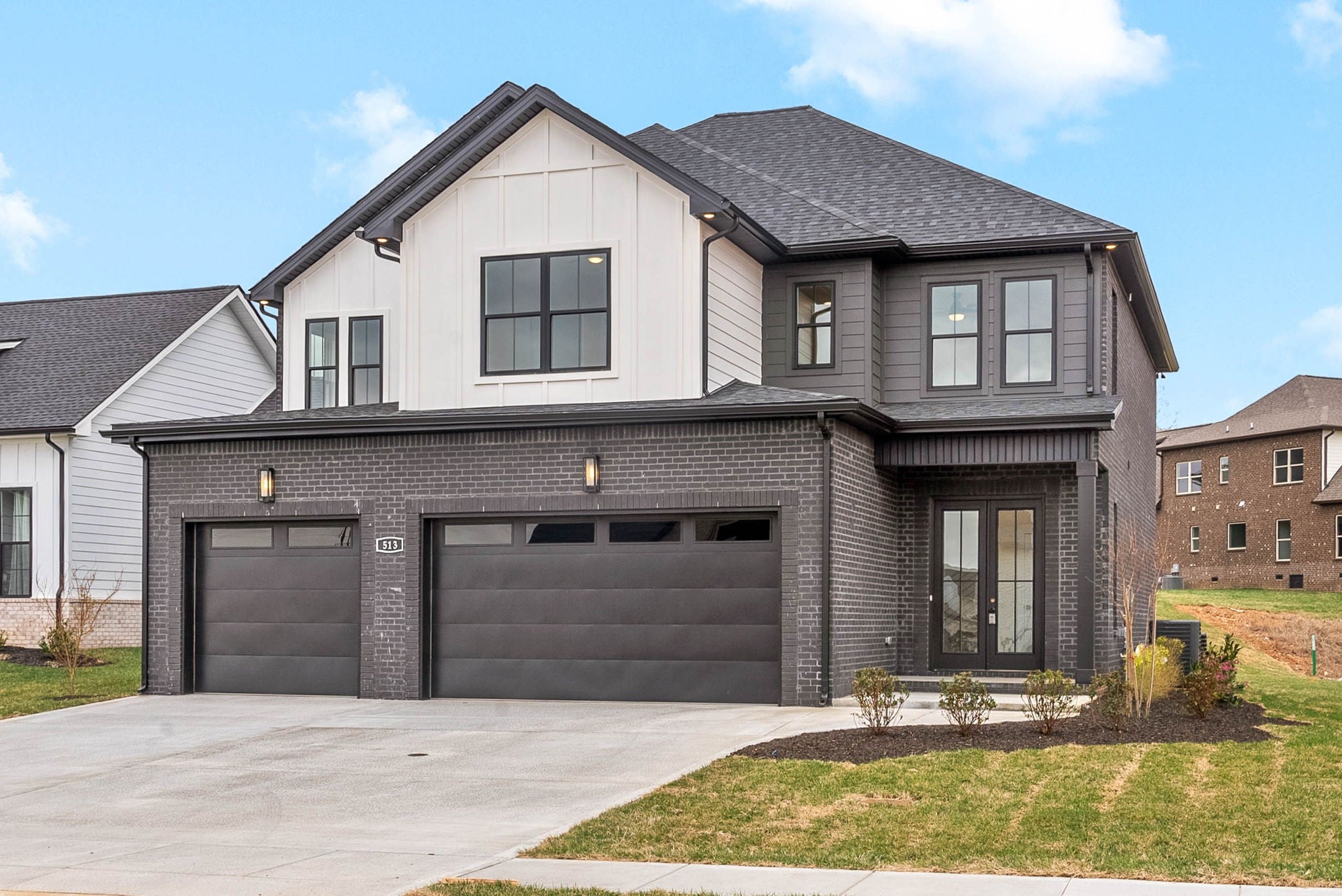 15 Rustling Oaks Ct