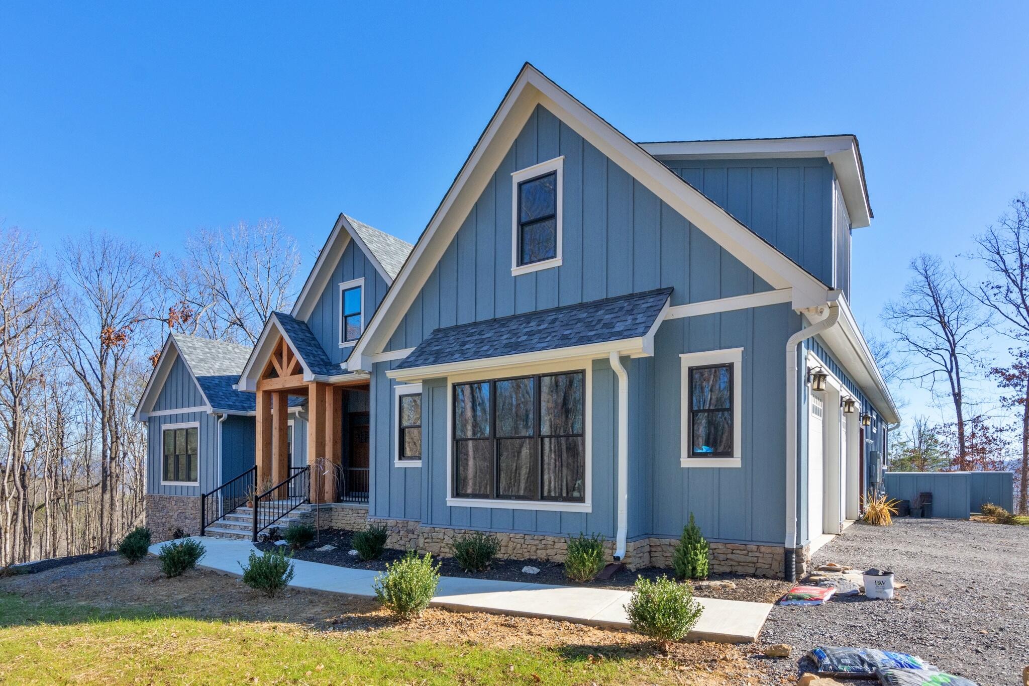 2770 Bluffview Drive