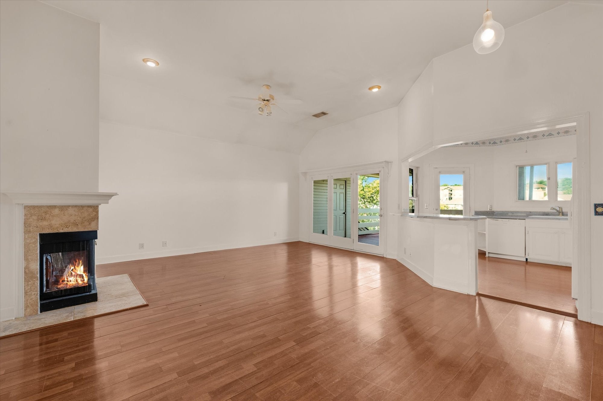 2-bed condo for sale in Nashville, TN 37215, 244 Boxmere Pl 244 Boxmere Pl, Nashville TN 37215 2-bed condo, photo 1 of 28