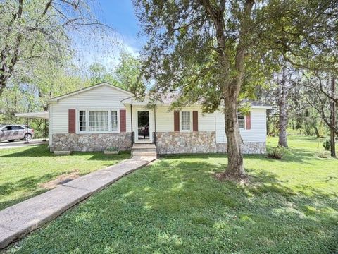 101 Walnut St Decherd TN 37324