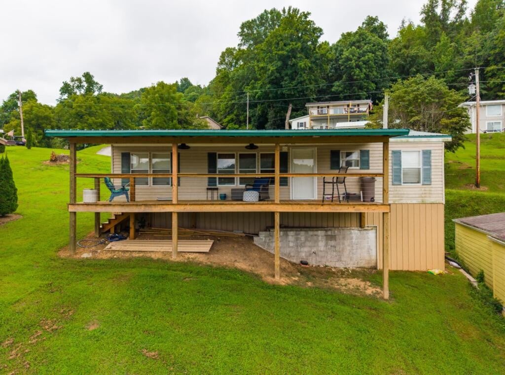 1025 Austin Lake Rd
