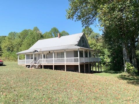 349 Redbud Rd Red Boiling Springs TN 37150