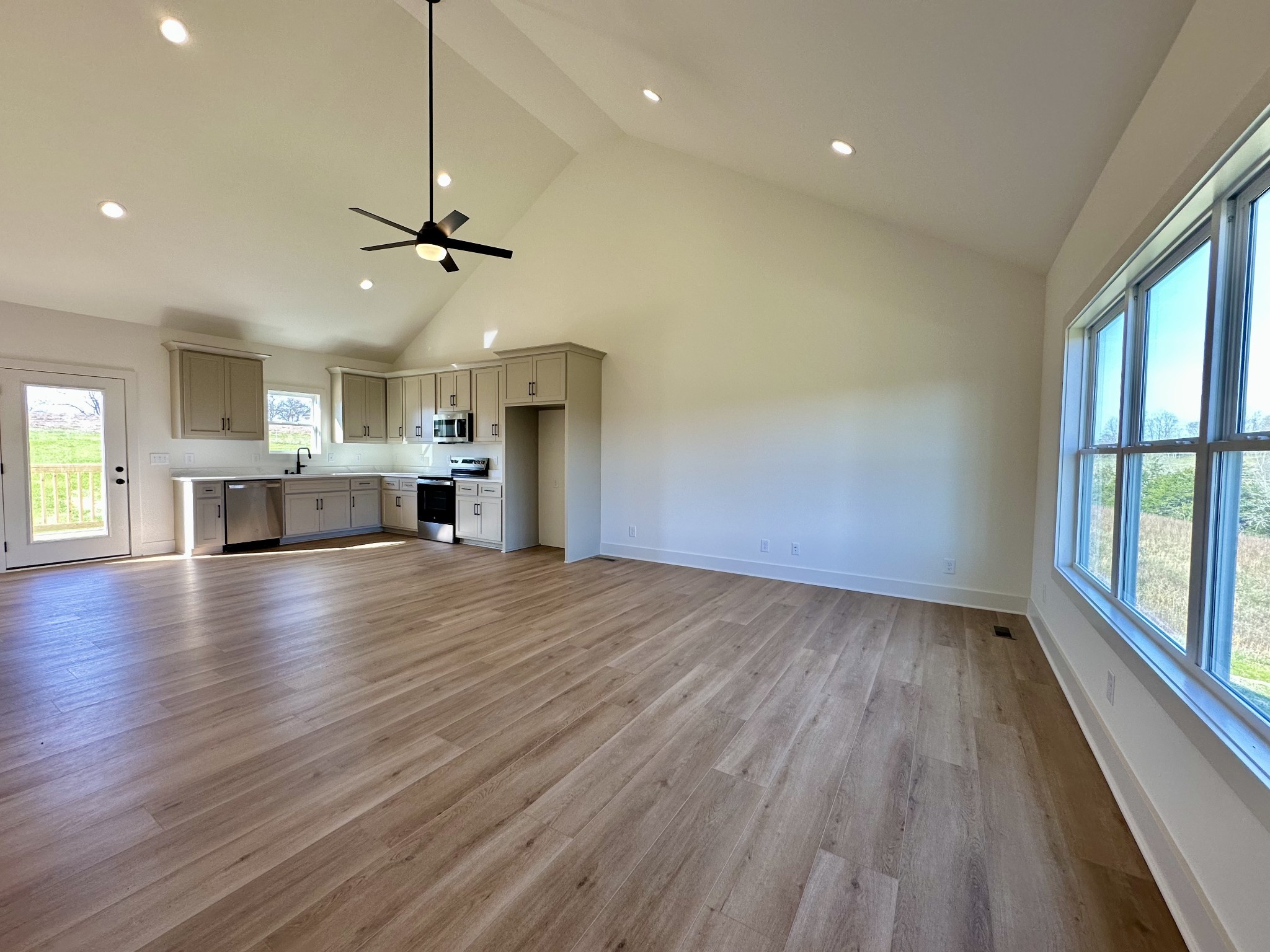 811 N Dickerson Chapel Rd