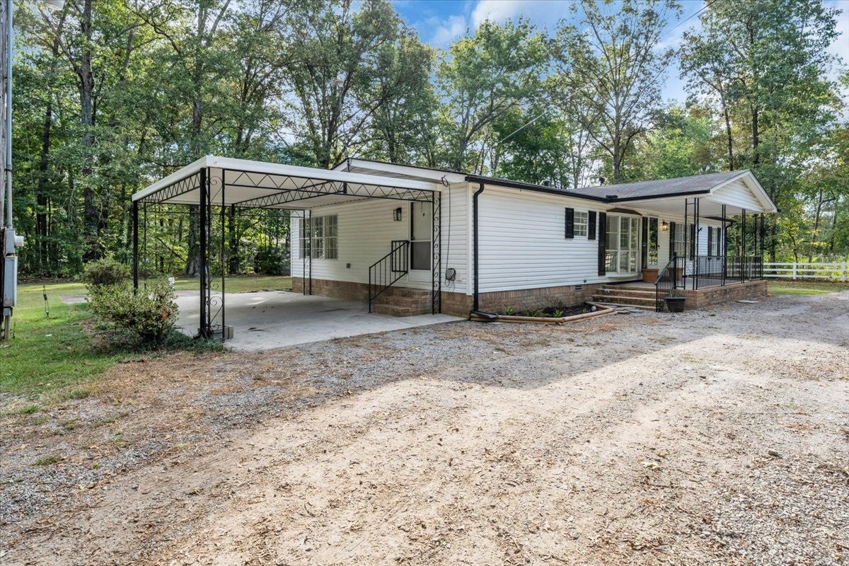 80 Elm Ln