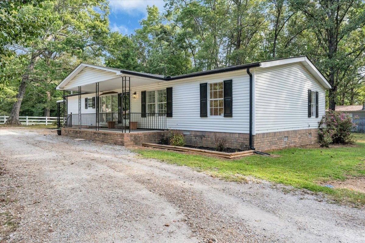 80 Elm Ln