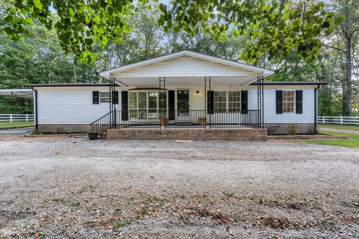 80 Elm Ln