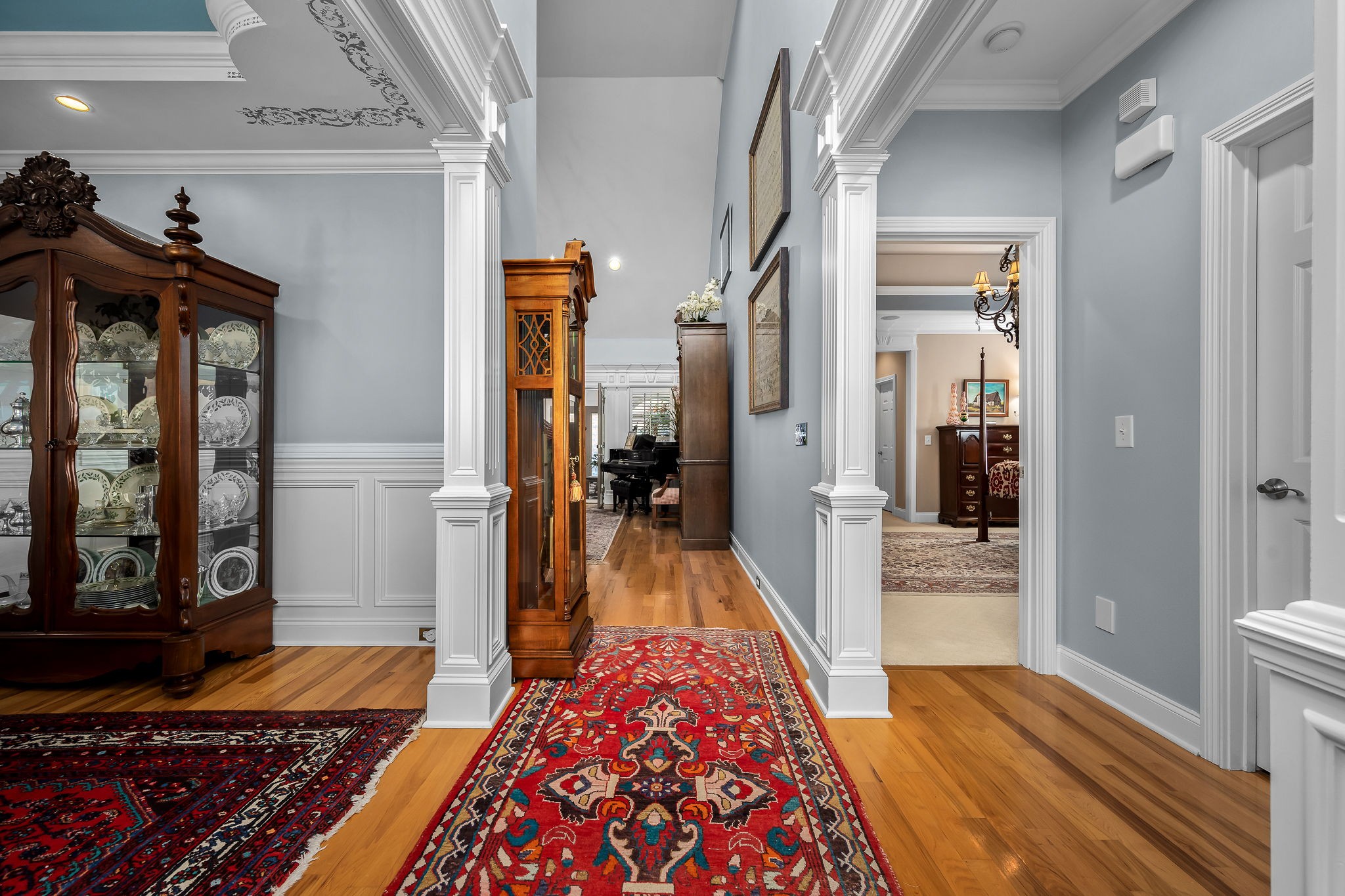 2722 Crowne Pointe Dr