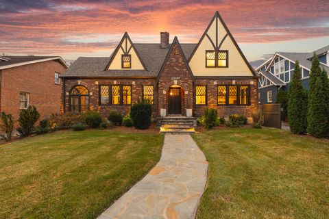 2809 Acklen Ave Nashville TN 37212