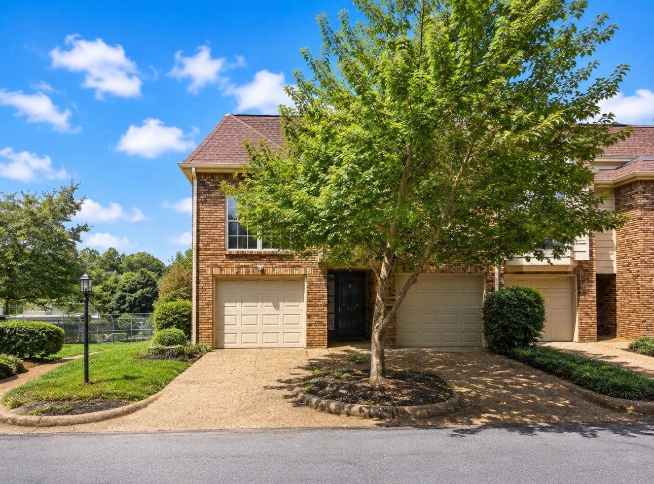 401 Bowling Ave 17, Nashville TN 37205 3-bed condo, photo 3 of 40