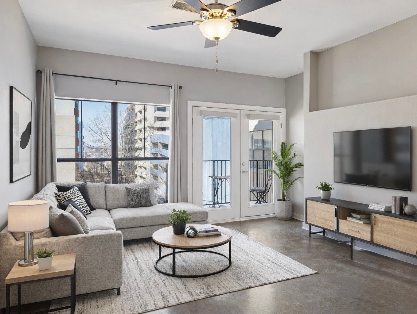1803 Broadway 504