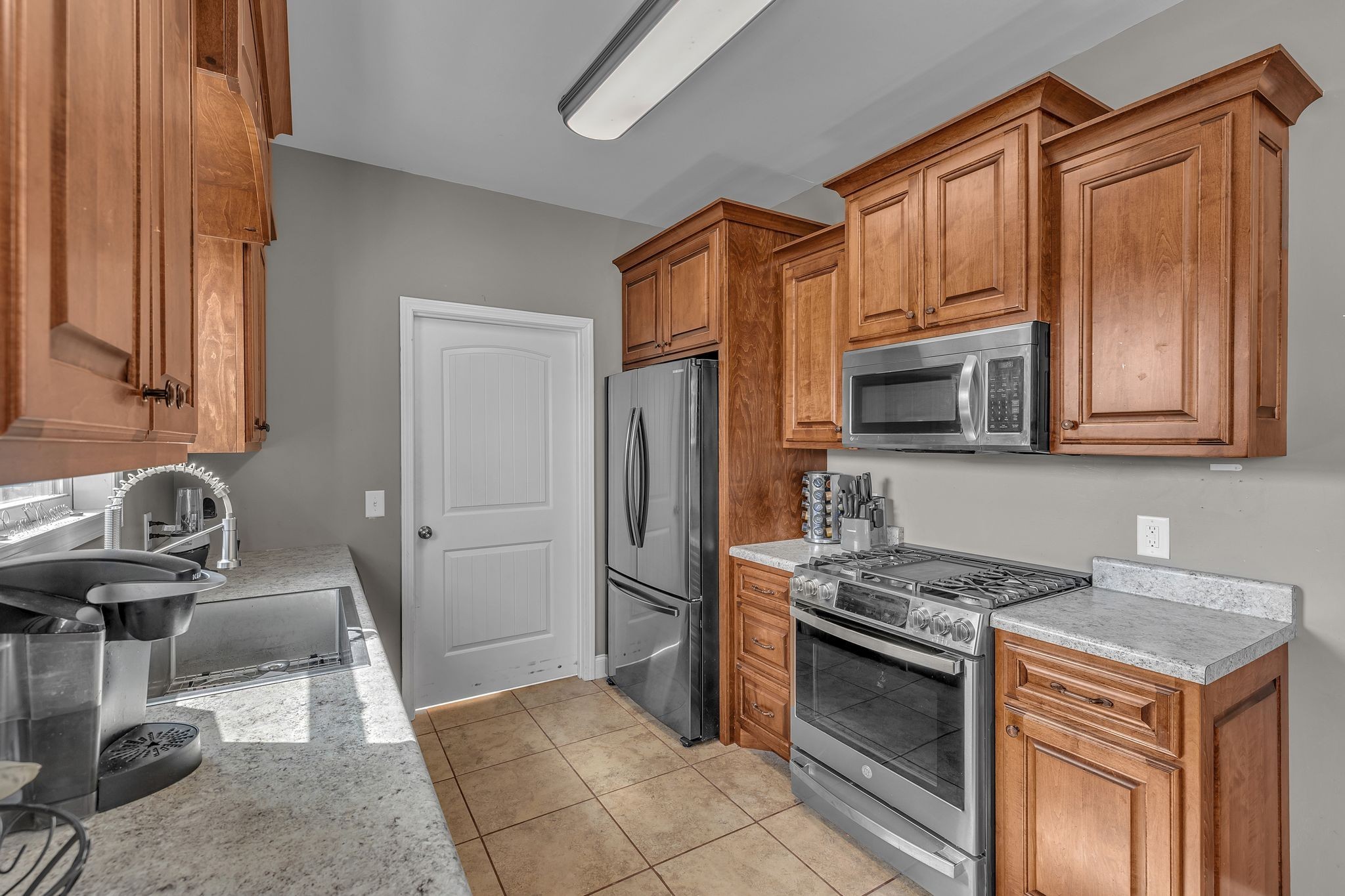 Lawrenceburg, Tennessee 38464, United States, 3 Bedrooms Bedrooms, ,2 BathroomsBathrooms,Residential,Active,136733