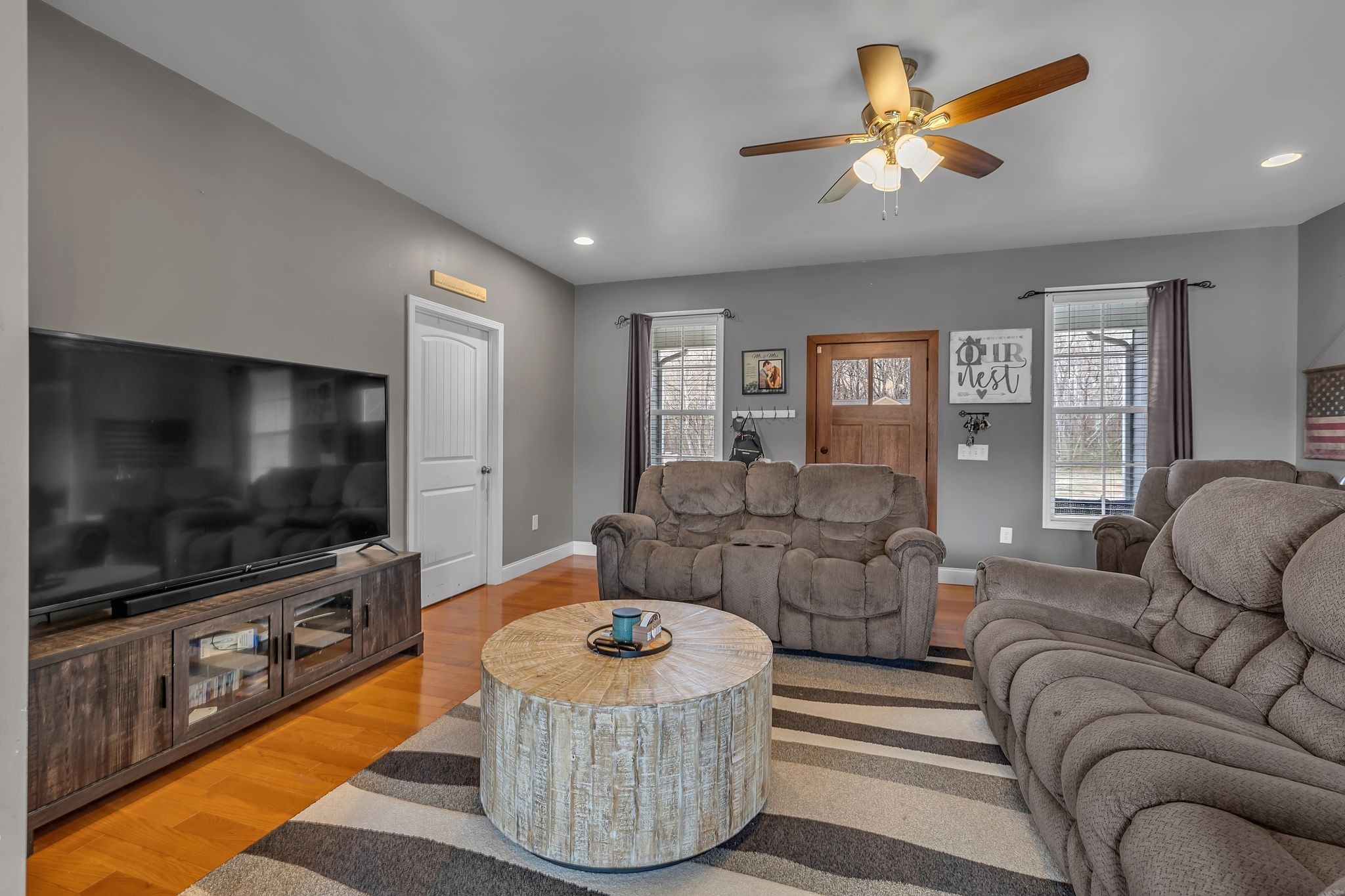 Lawrenceburg, Tennessee 38464, United States, 3 Bedrooms Bedrooms, ,2 BathroomsBathrooms,Residential,Active,136733