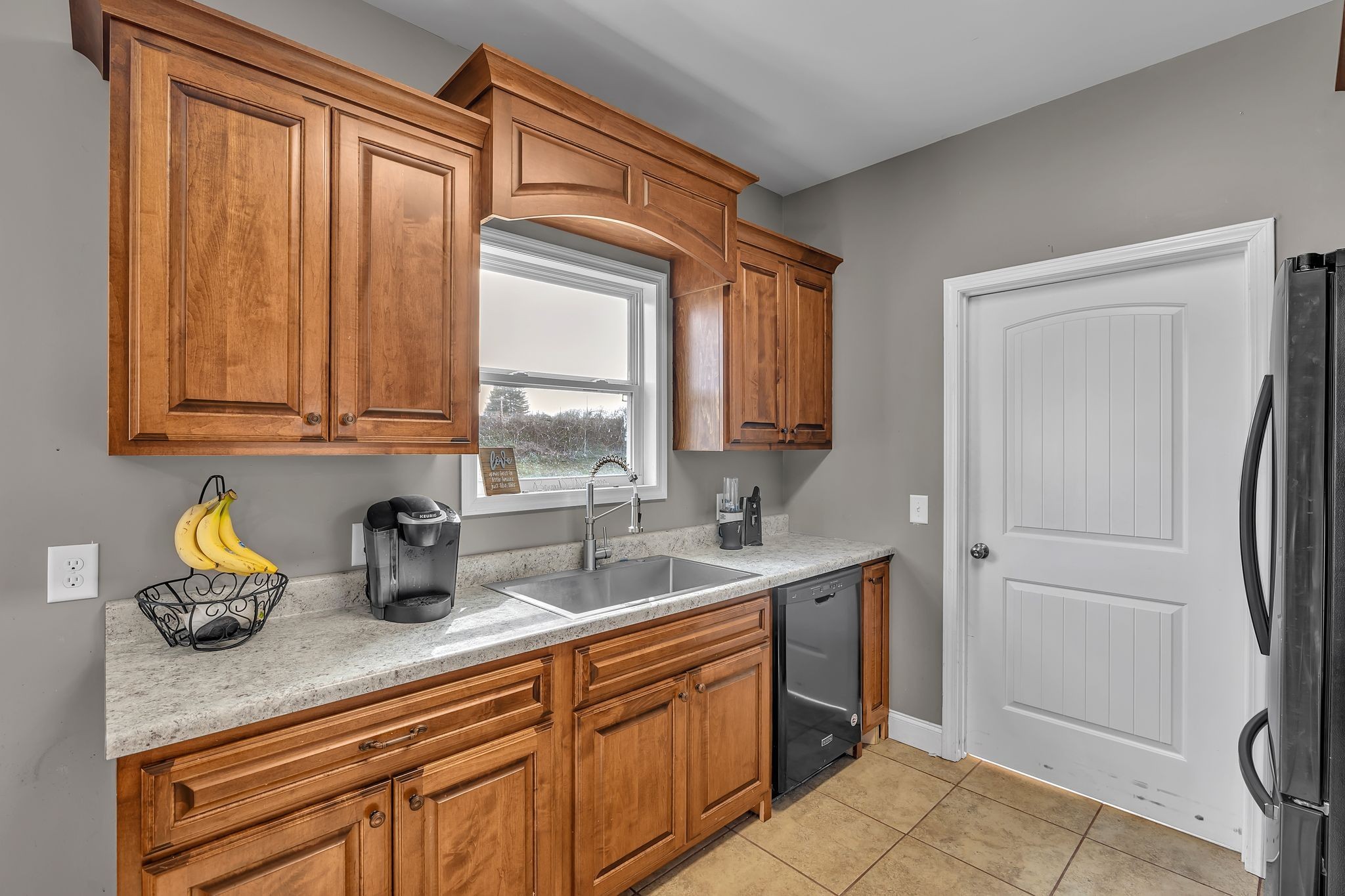 Lawrenceburg, Tennessee 38464, United States, 3 Bedrooms Bedrooms, ,2 BathroomsBathrooms,Residential,Active,136733