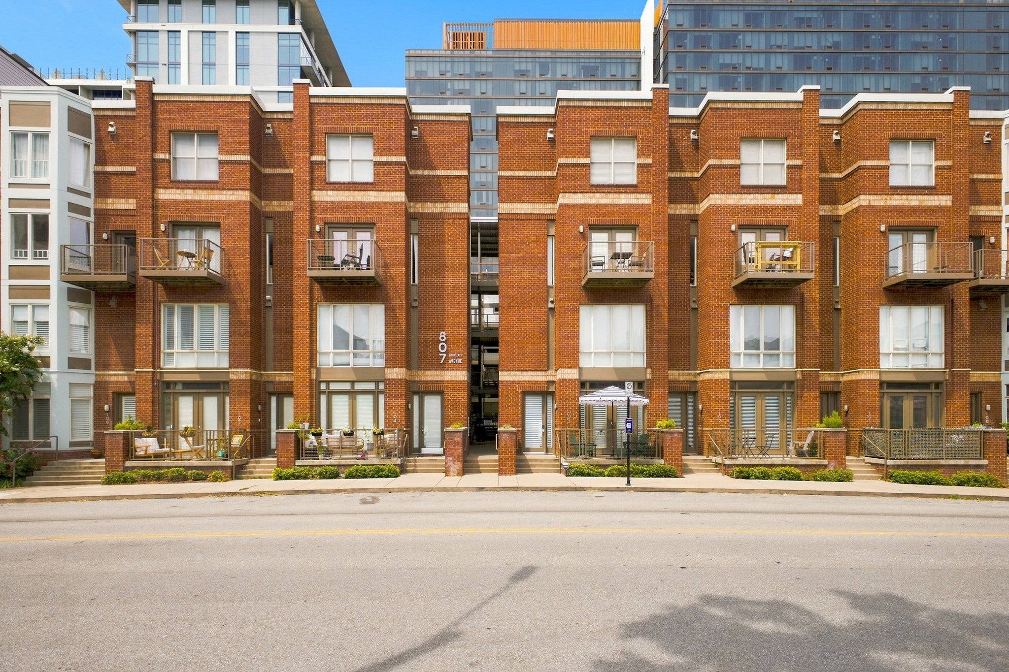 807 18th Ave S 209 - home for sale