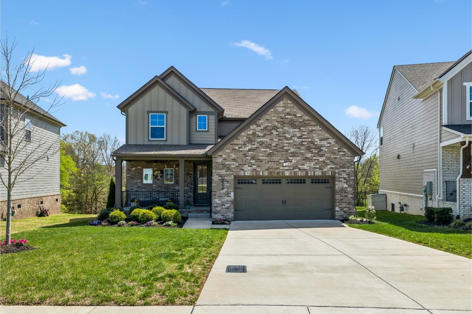 132 Newbury Dr