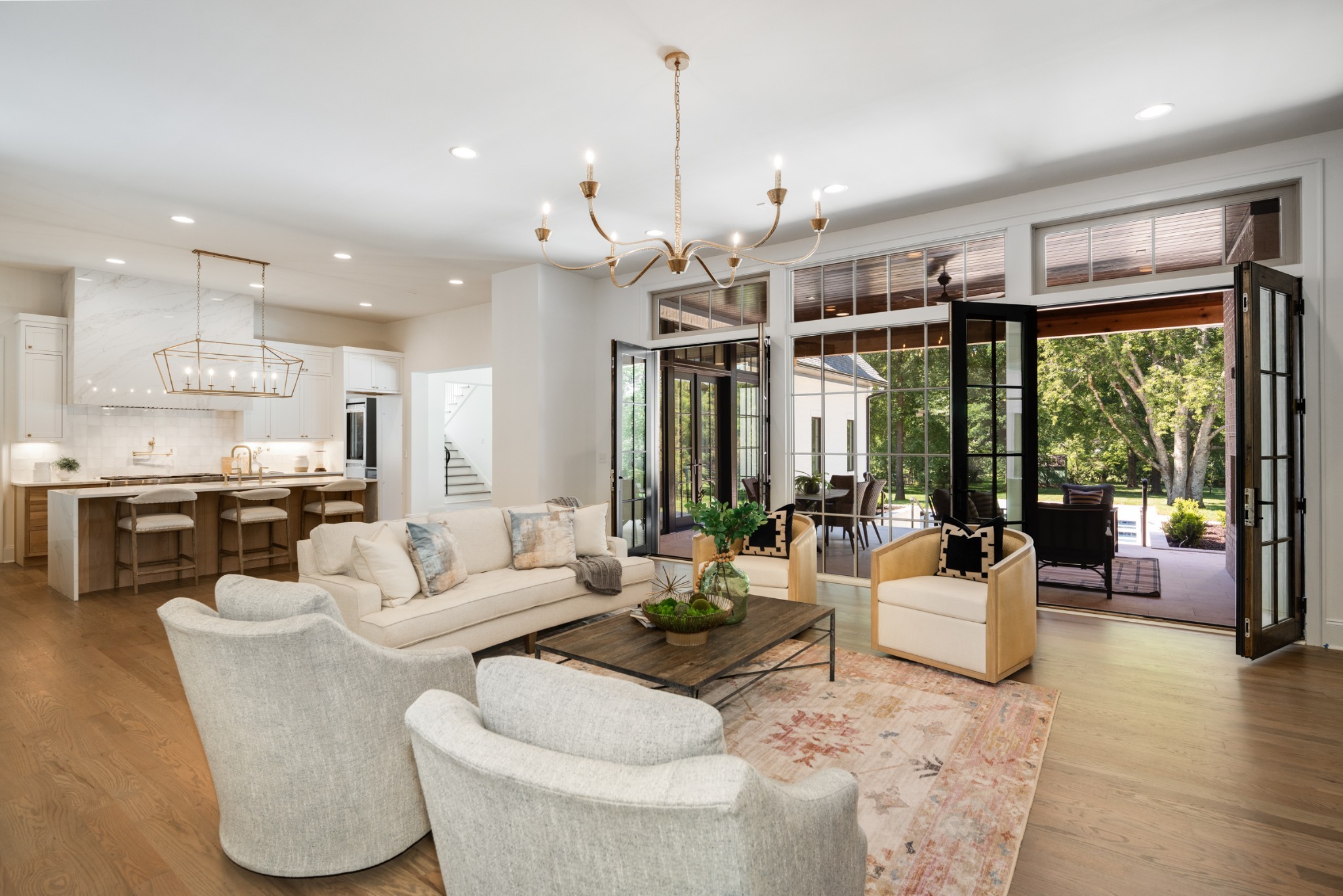 2811 Tyne Blvd