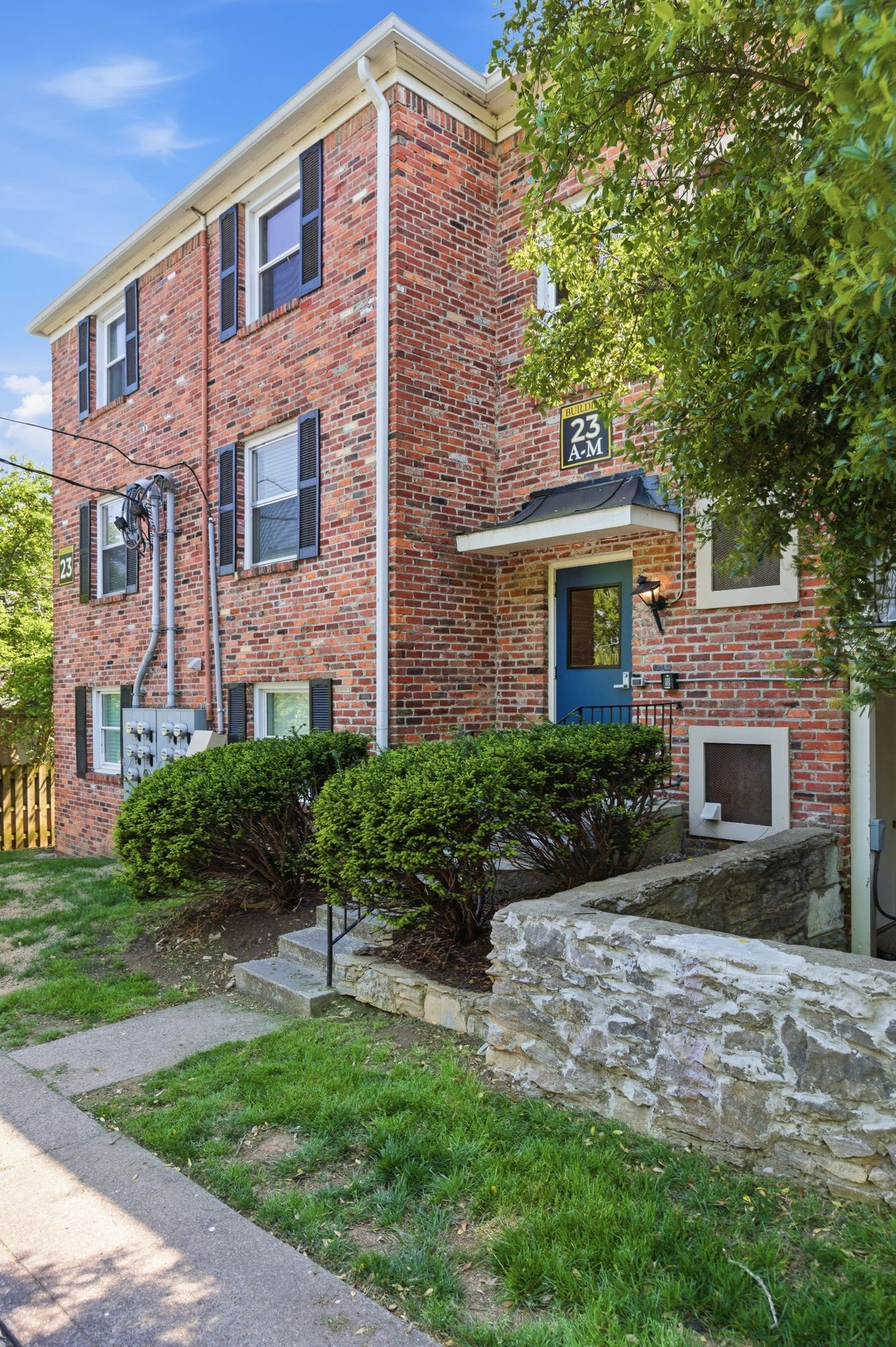 5025 Hillsboro Pike 23A