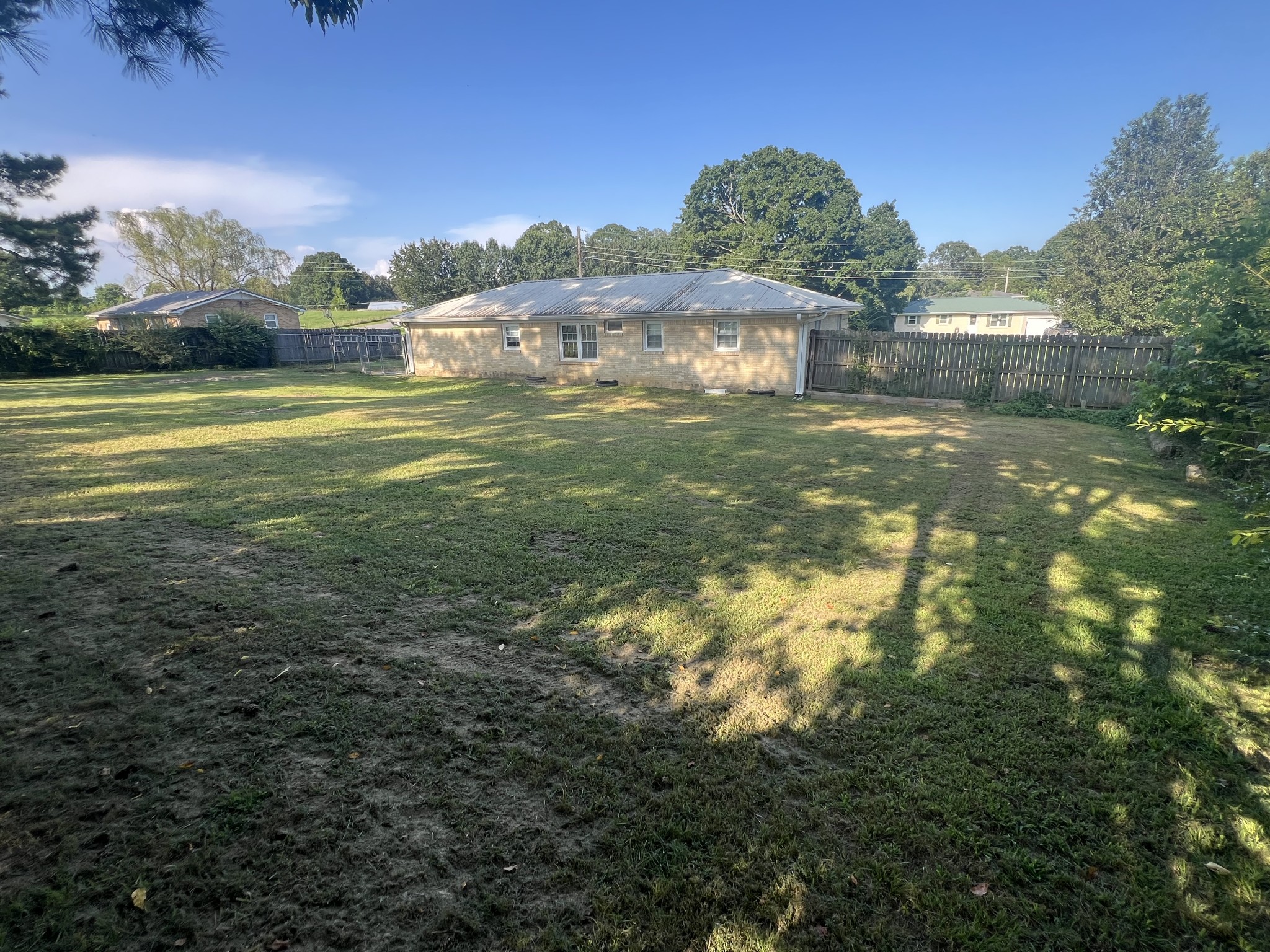 176 Thompson Dr