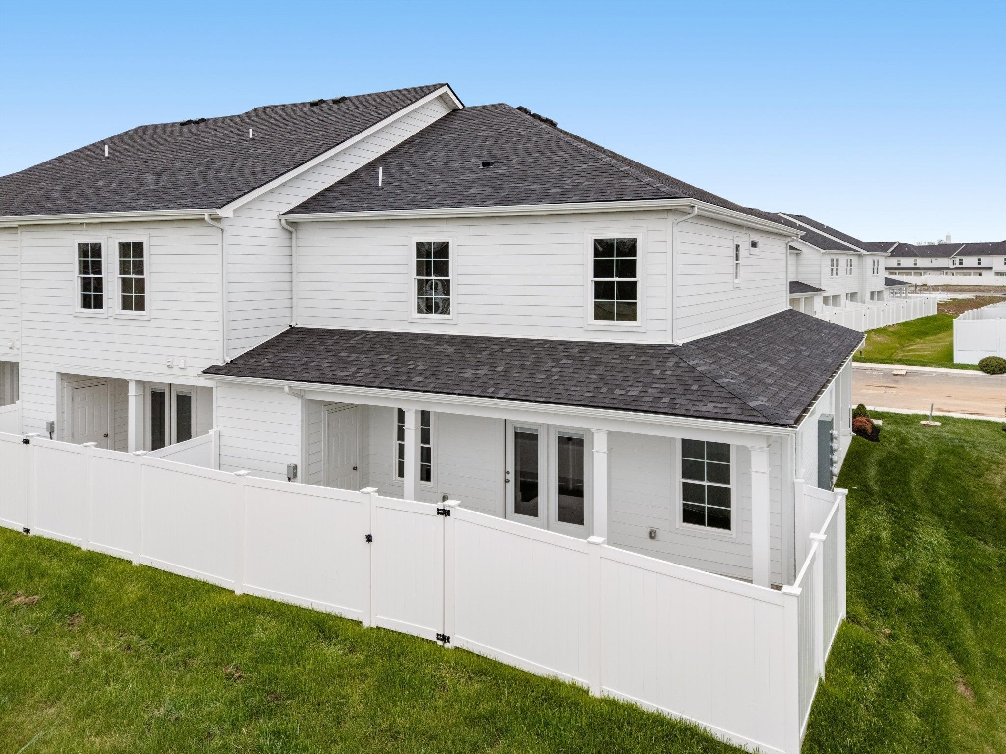 4325 Calusa Dr