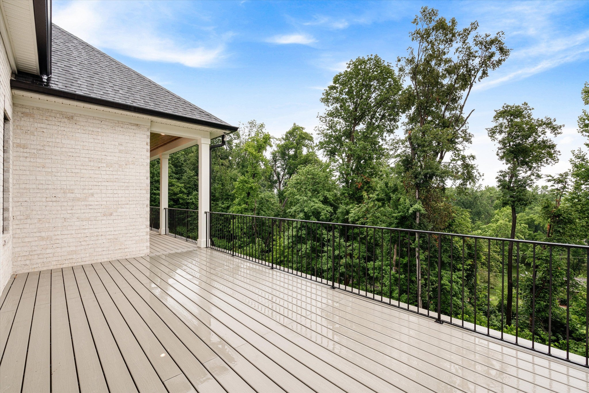 Hendersonville, Tennessee, 37075, United States, 5 Bedrooms Bedrooms, ,4 BathroomsBathrooms,Residential,Active,2037521