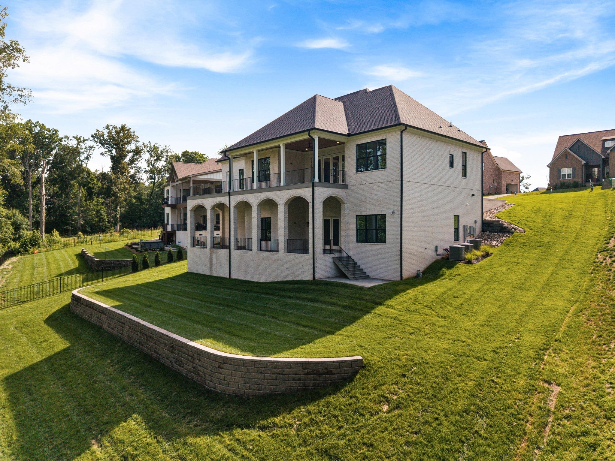 Hendersonville, Tennessee, 37075, United States, 5 Bedrooms Bedrooms, ,4 BathroomsBathrooms,Residential,Active,2037521