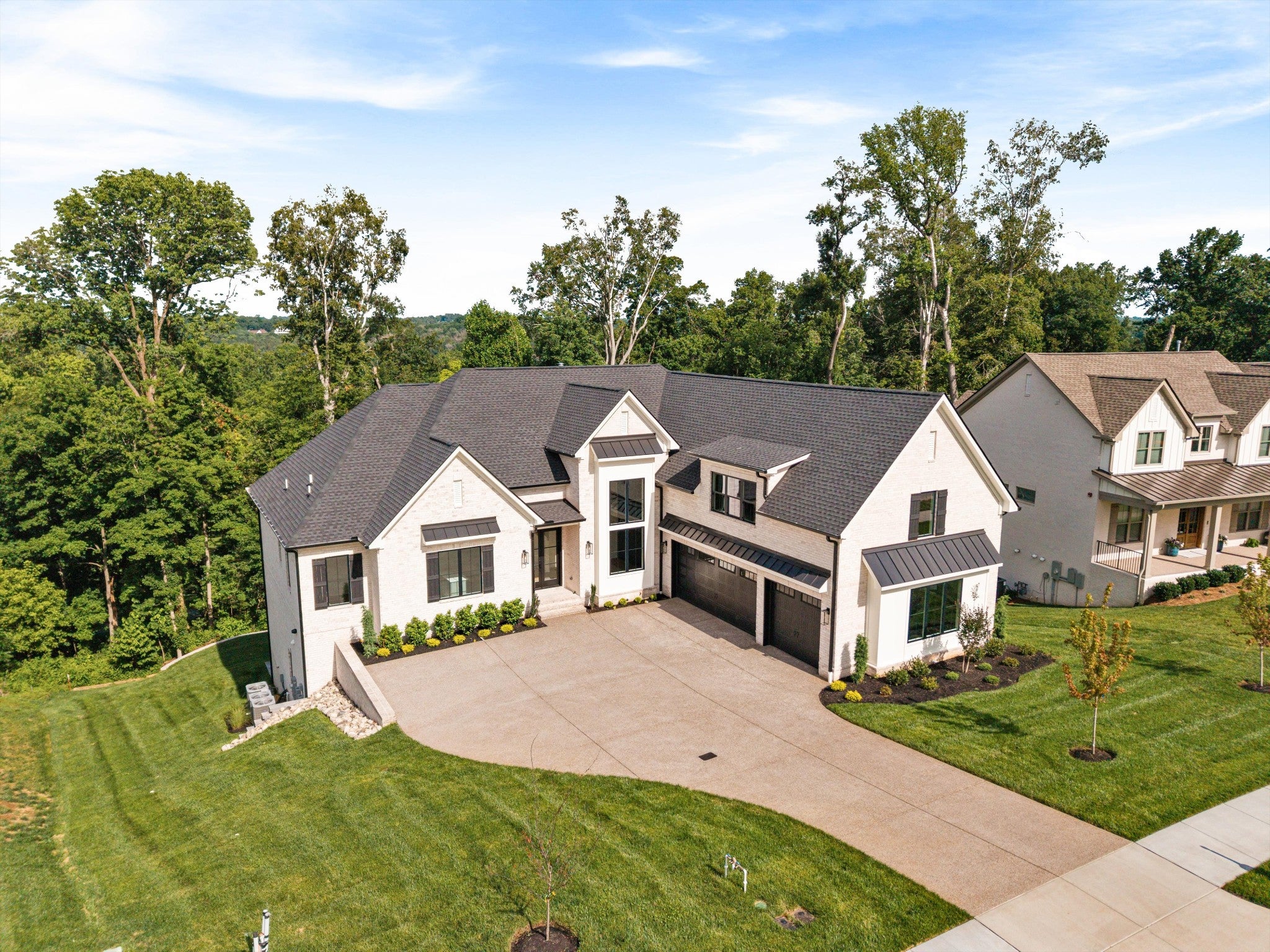 Hendersonville, Tennessee, 37075, United States, 5 Bedrooms Bedrooms, ,4 BathroomsBathrooms,Residential,Active,2037521
