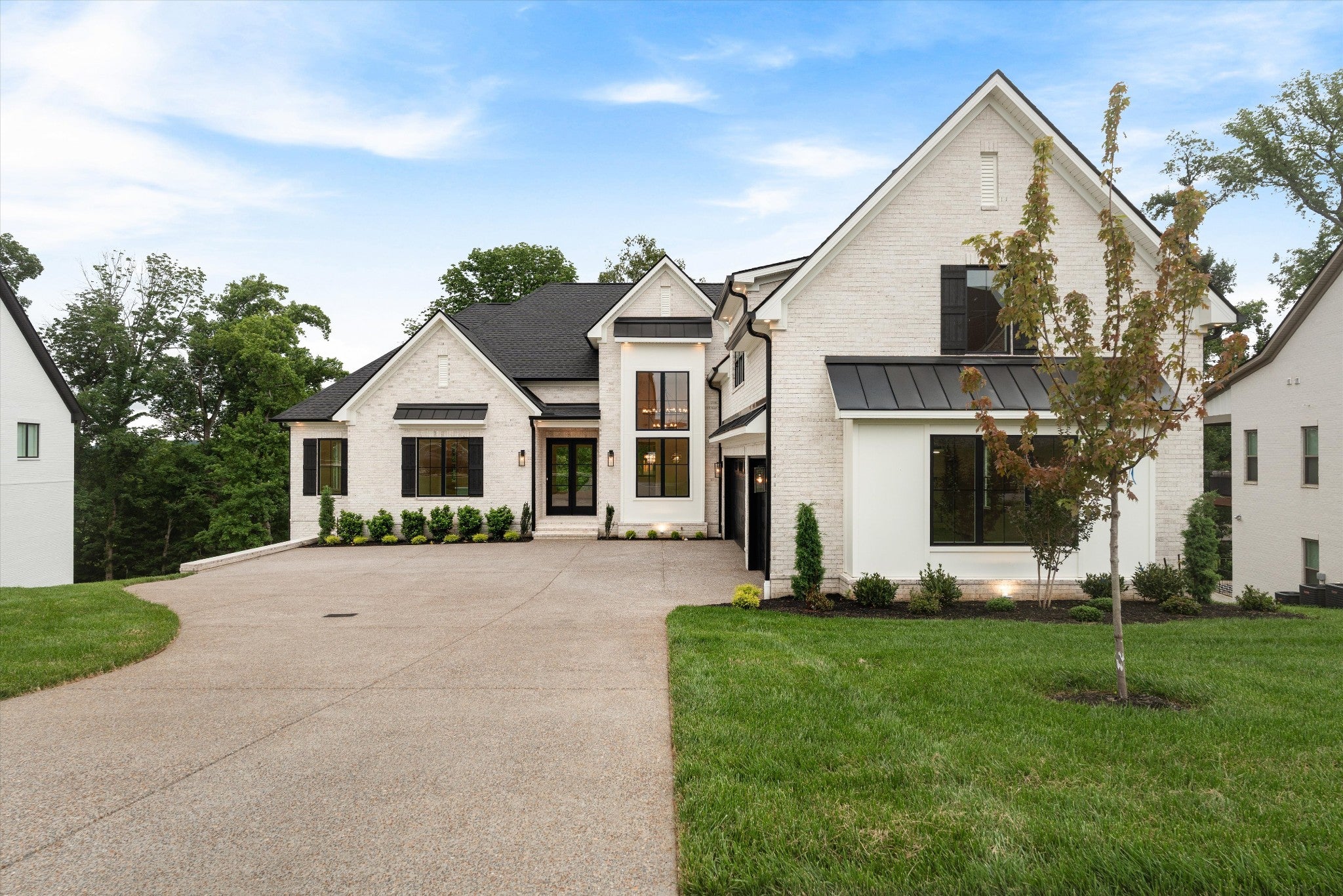 Hendersonville, Tennessee, 37075, United States, 5 Bedrooms Bedrooms, ,4 BathroomsBathrooms,Residential,Active,2037521
