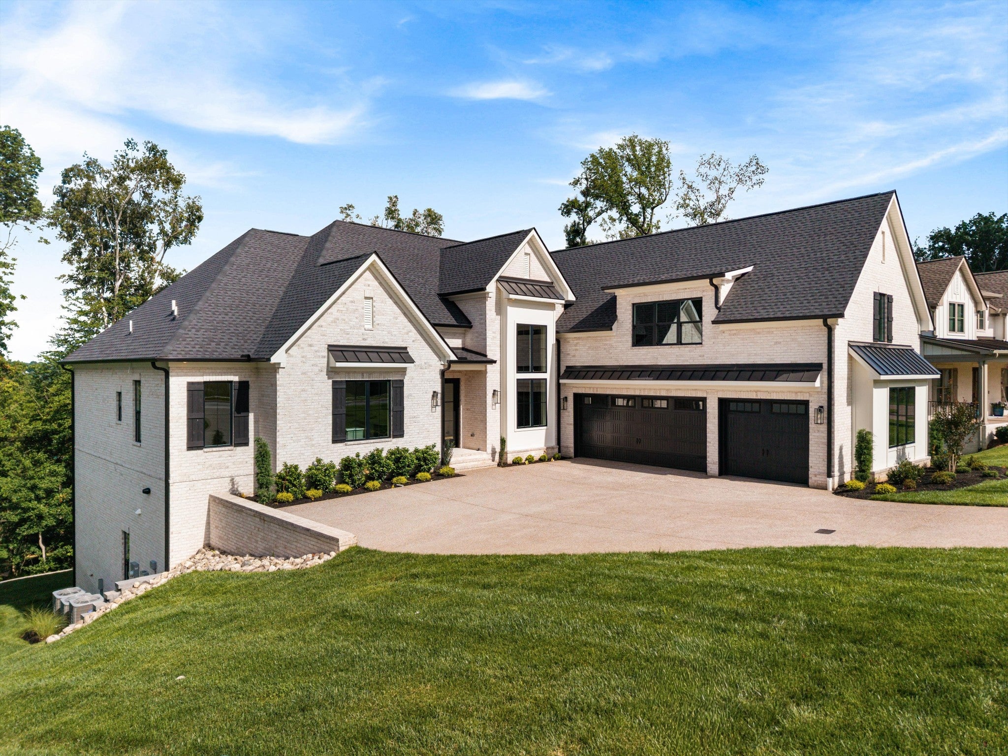 Hendersonville, Tennessee, 37075, United States, 5 Bedrooms Bedrooms, ,4 BathroomsBathrooms,Residential,Active,2037521