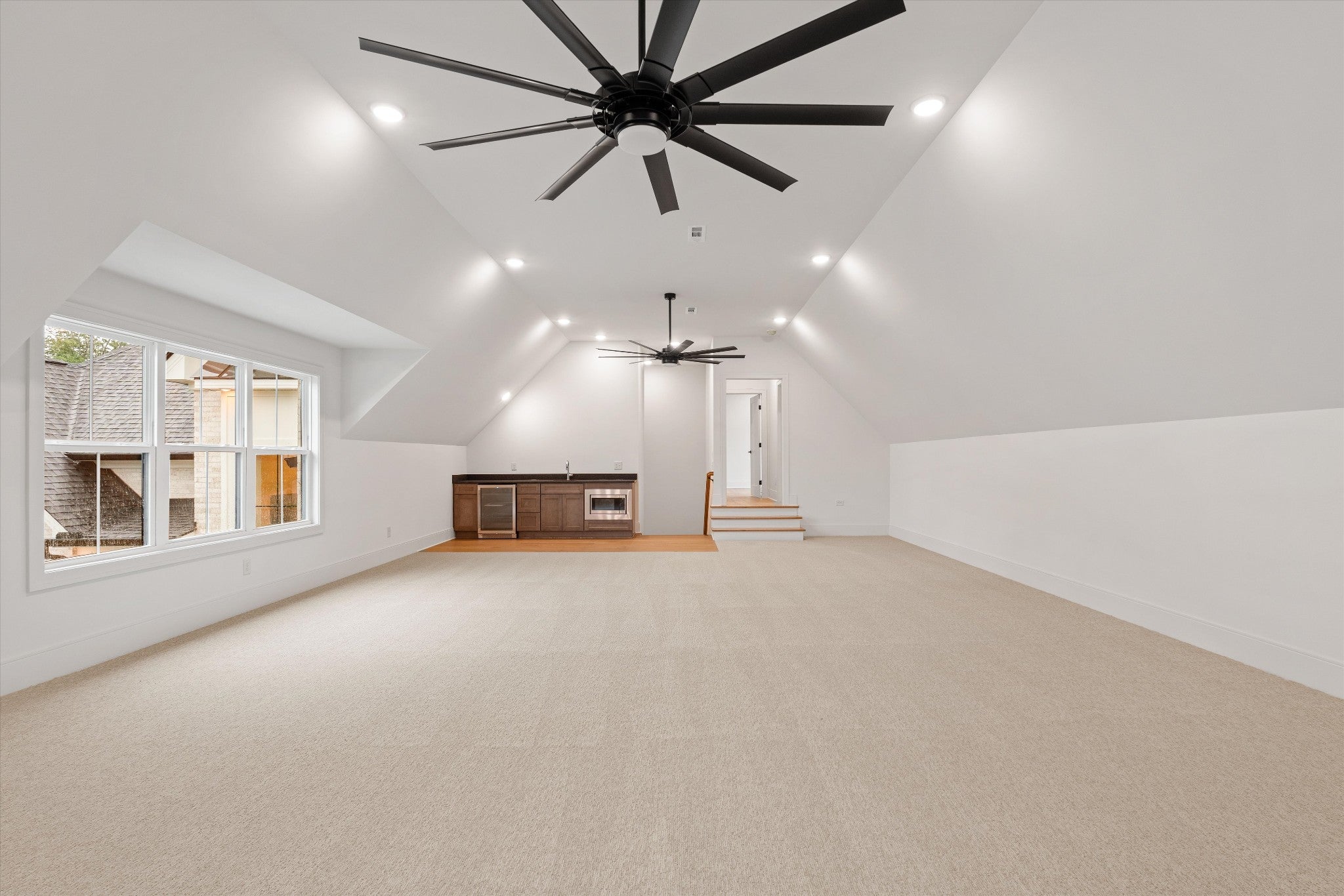 Hendersonville, Tennessee, 37075, United States, 5 Bedrooms Bedrooms, ,4 BathroomsBathrooms,Residential,Active,2037521