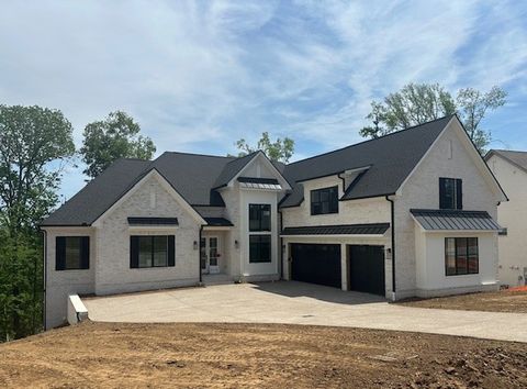 342 Raintree Dr Hendersonville TN 37075