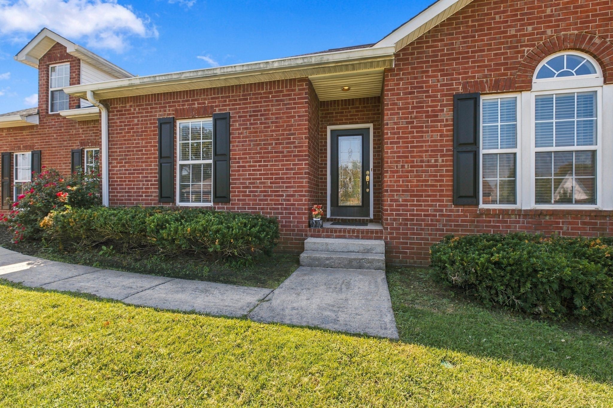 1726 Hollow Oak Dr