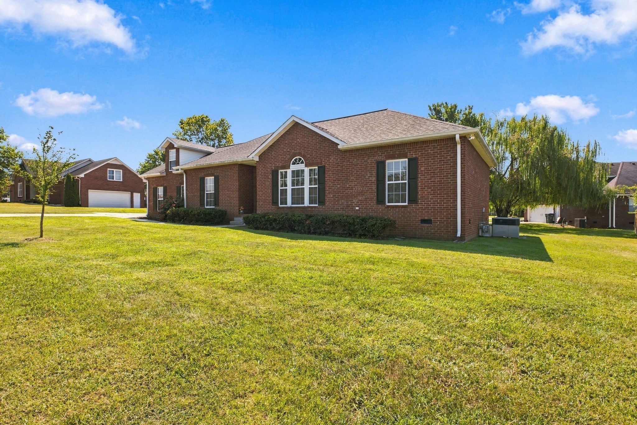1726 Hollow Oak Dr