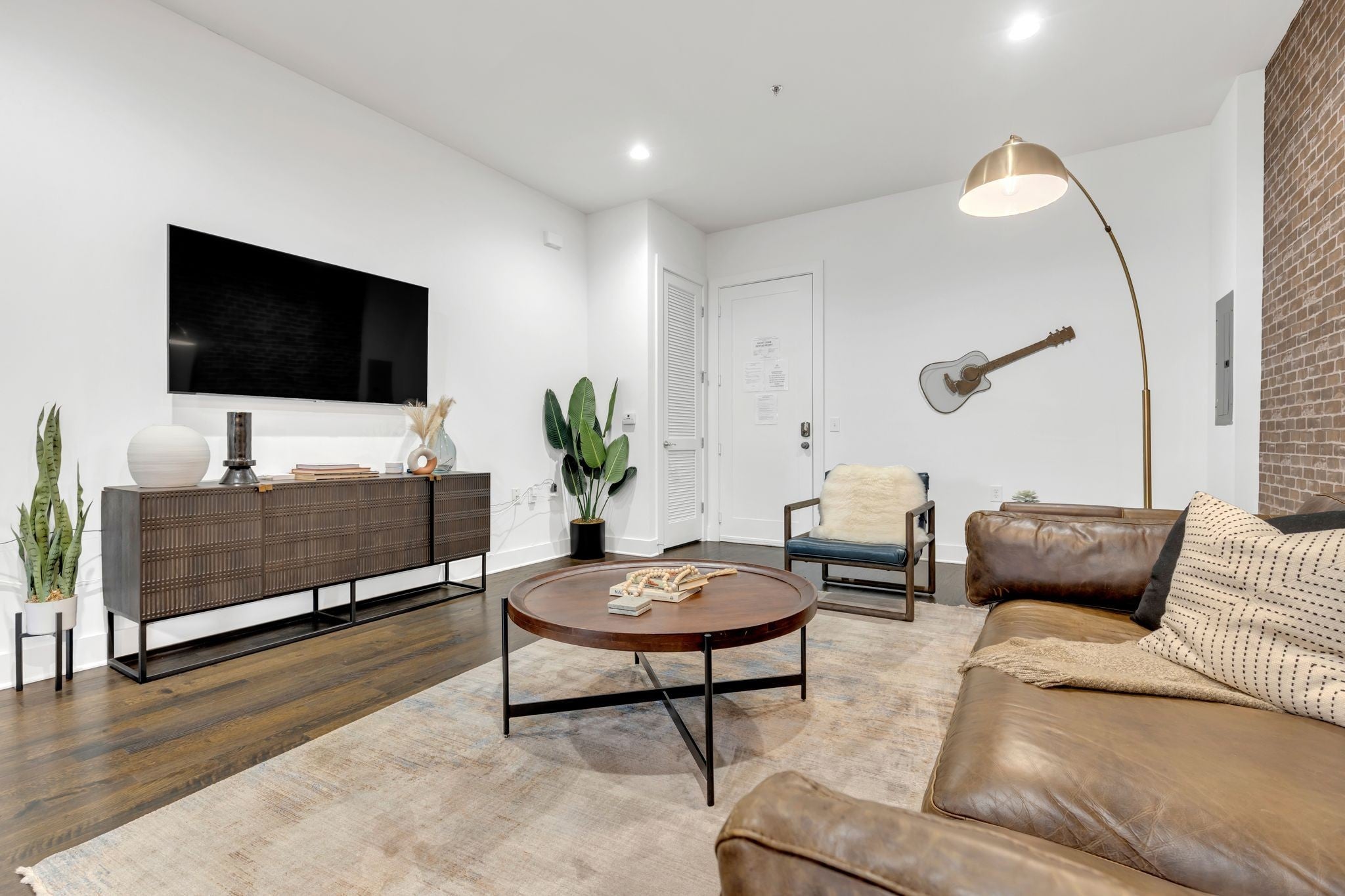 210 30th Ave N 307