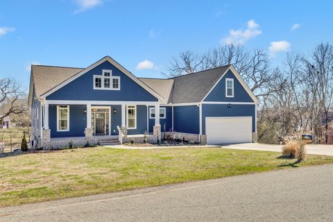 Photo of 102 Riverwood Dr, Hendersonville, TN 37075 (MLS # 3211142)