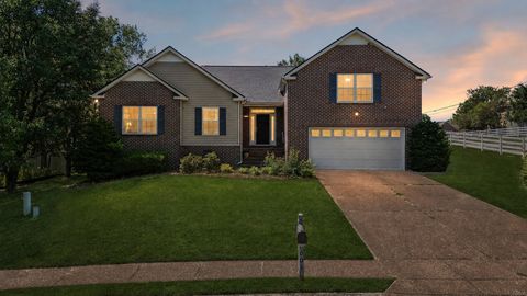 Photo of 2601 Danbury Cir, Spring Hill, TN 37174 (MLS # 3216367)