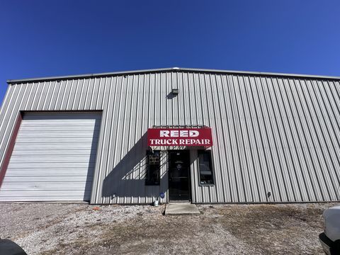 658 Crabtree Rd Crossville TN 38571