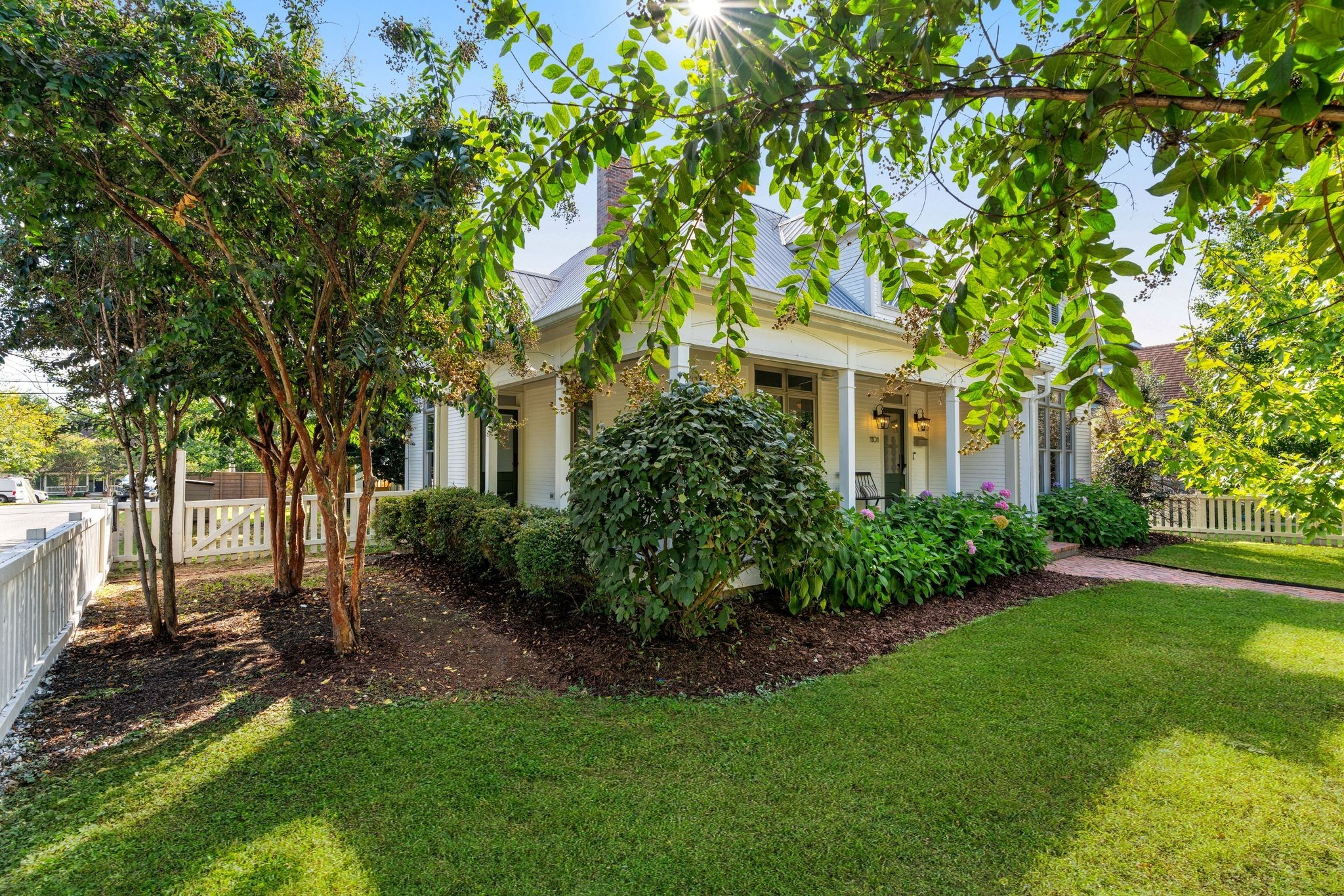 1101 Halcyon Ave