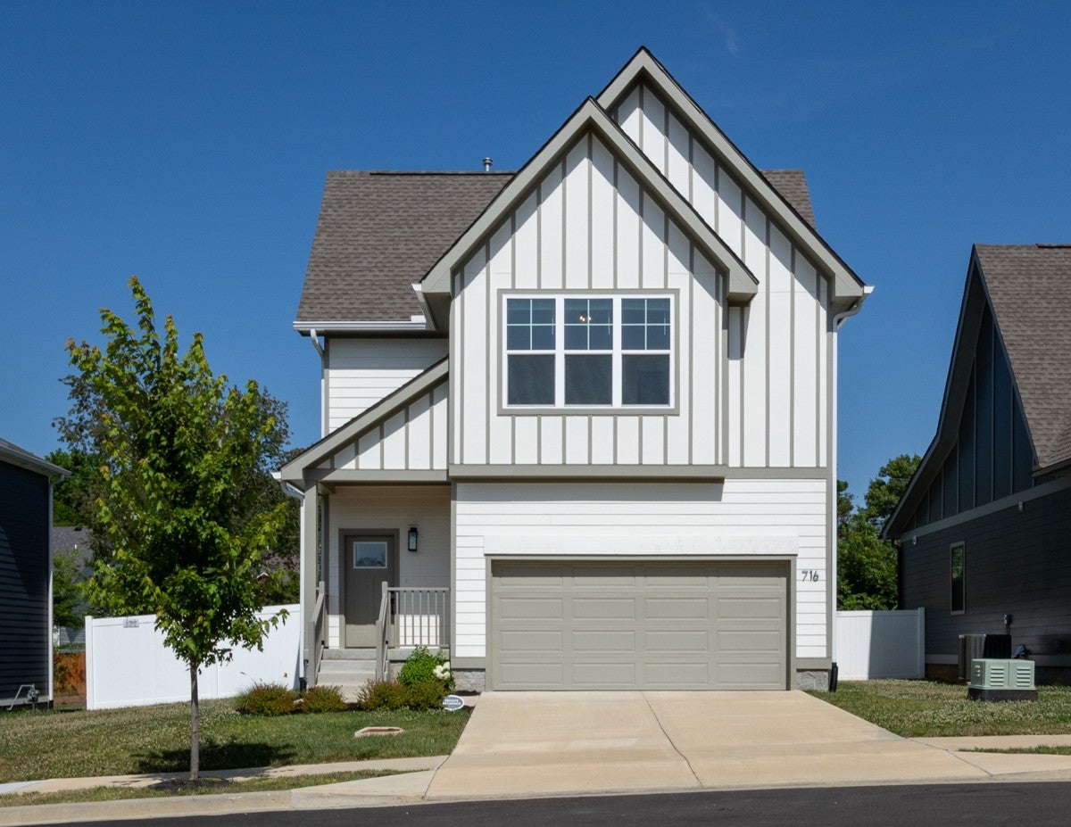 716 Caraway Ln