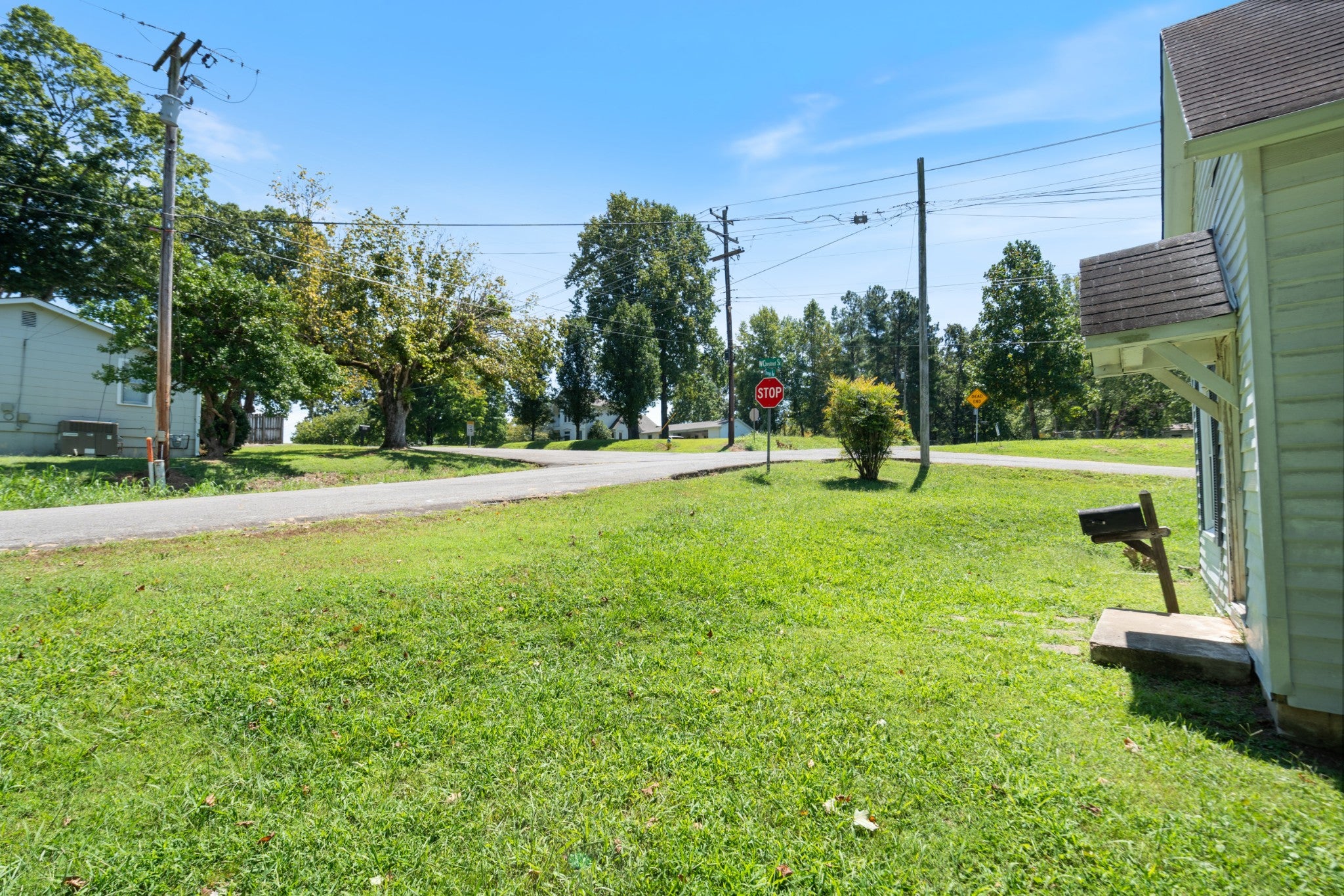 206 Freeman Ave
