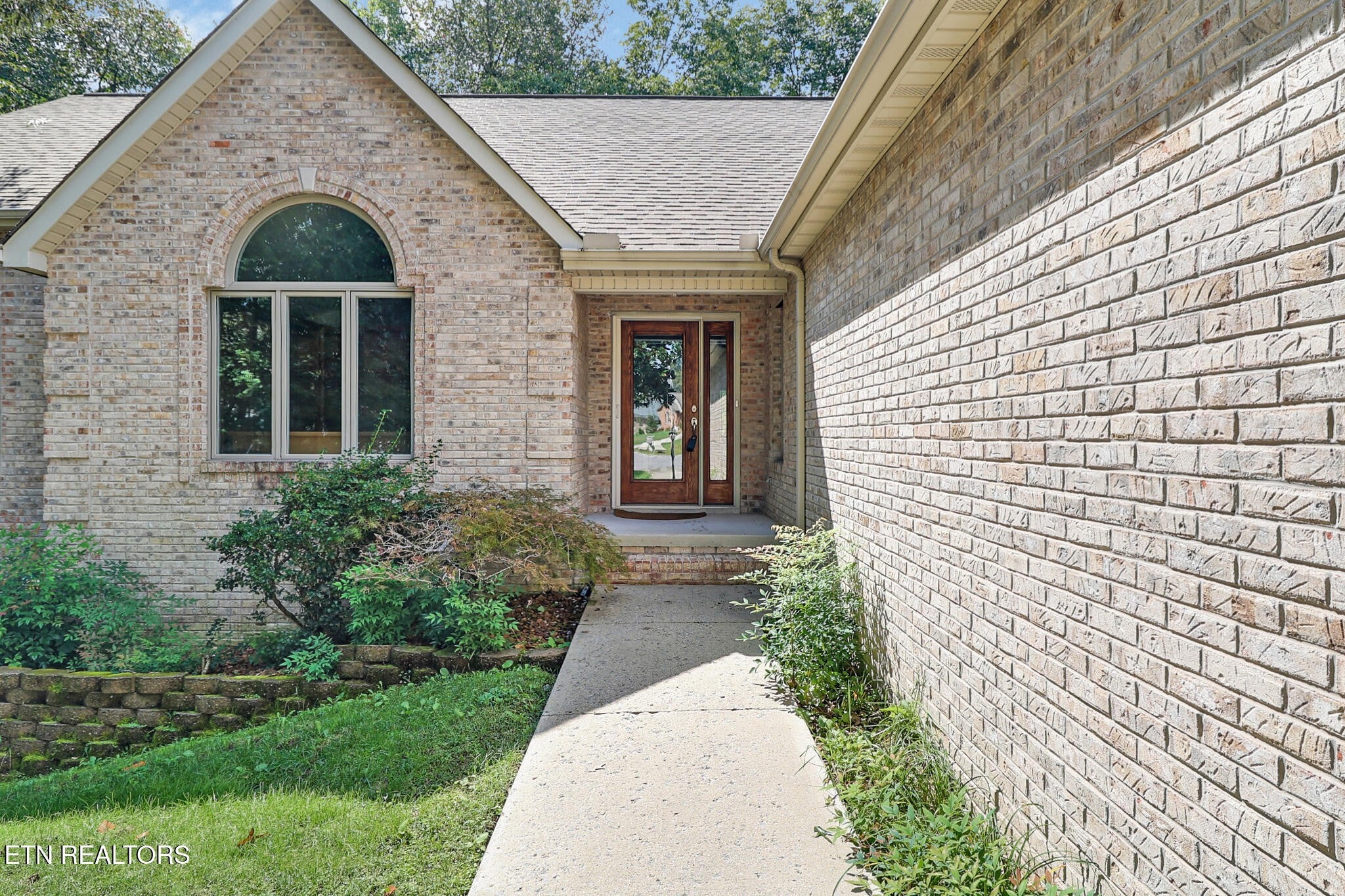 17 Kenwood Court
