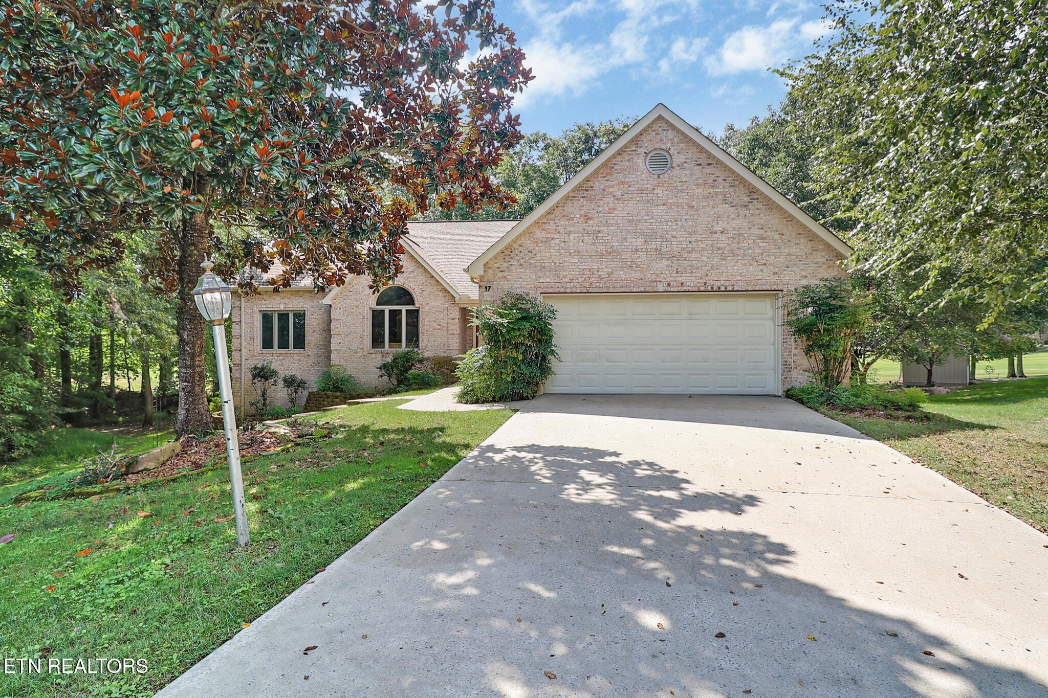 17 Kenwood Court