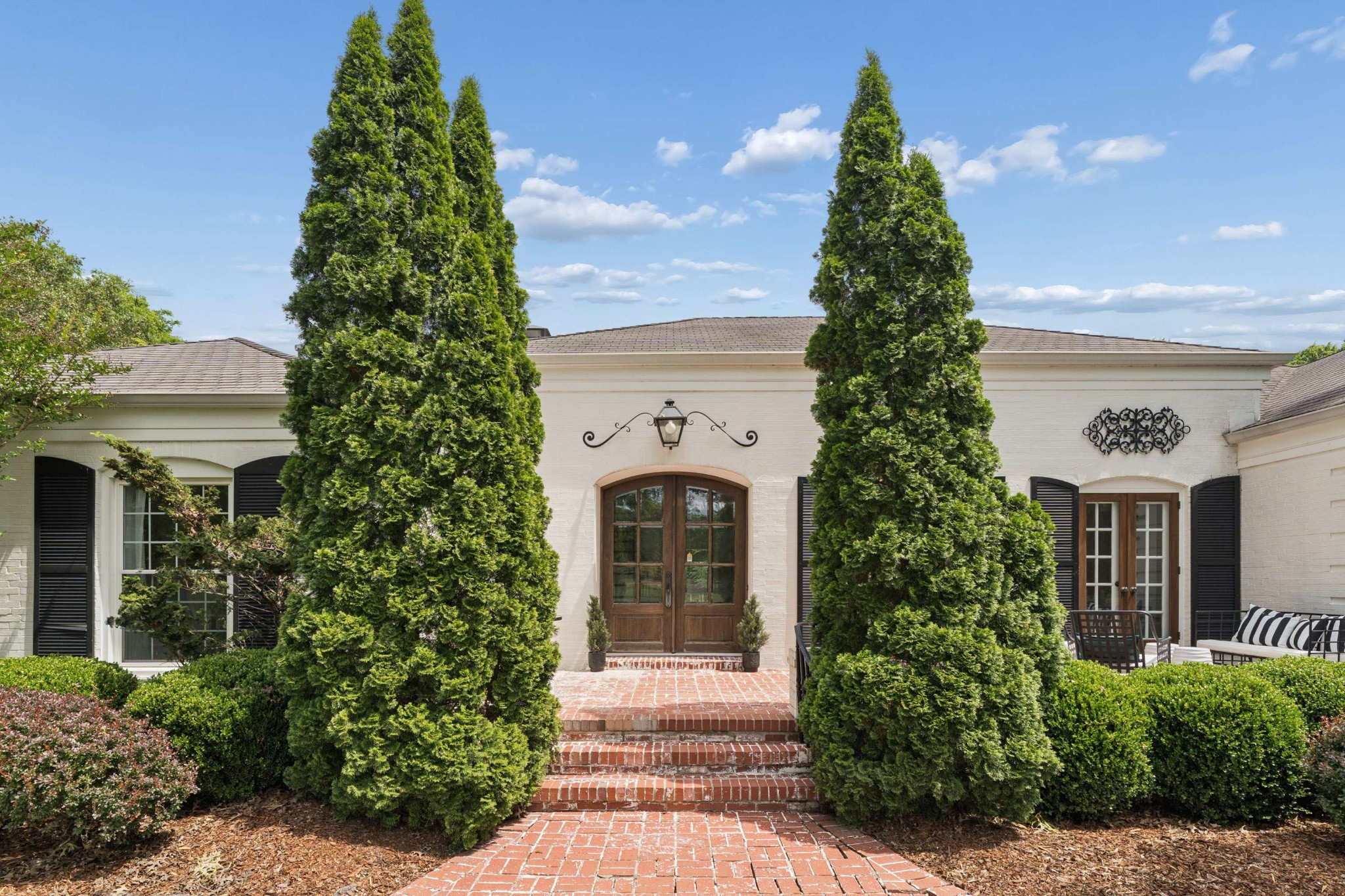 6238 Hillsboro Pike