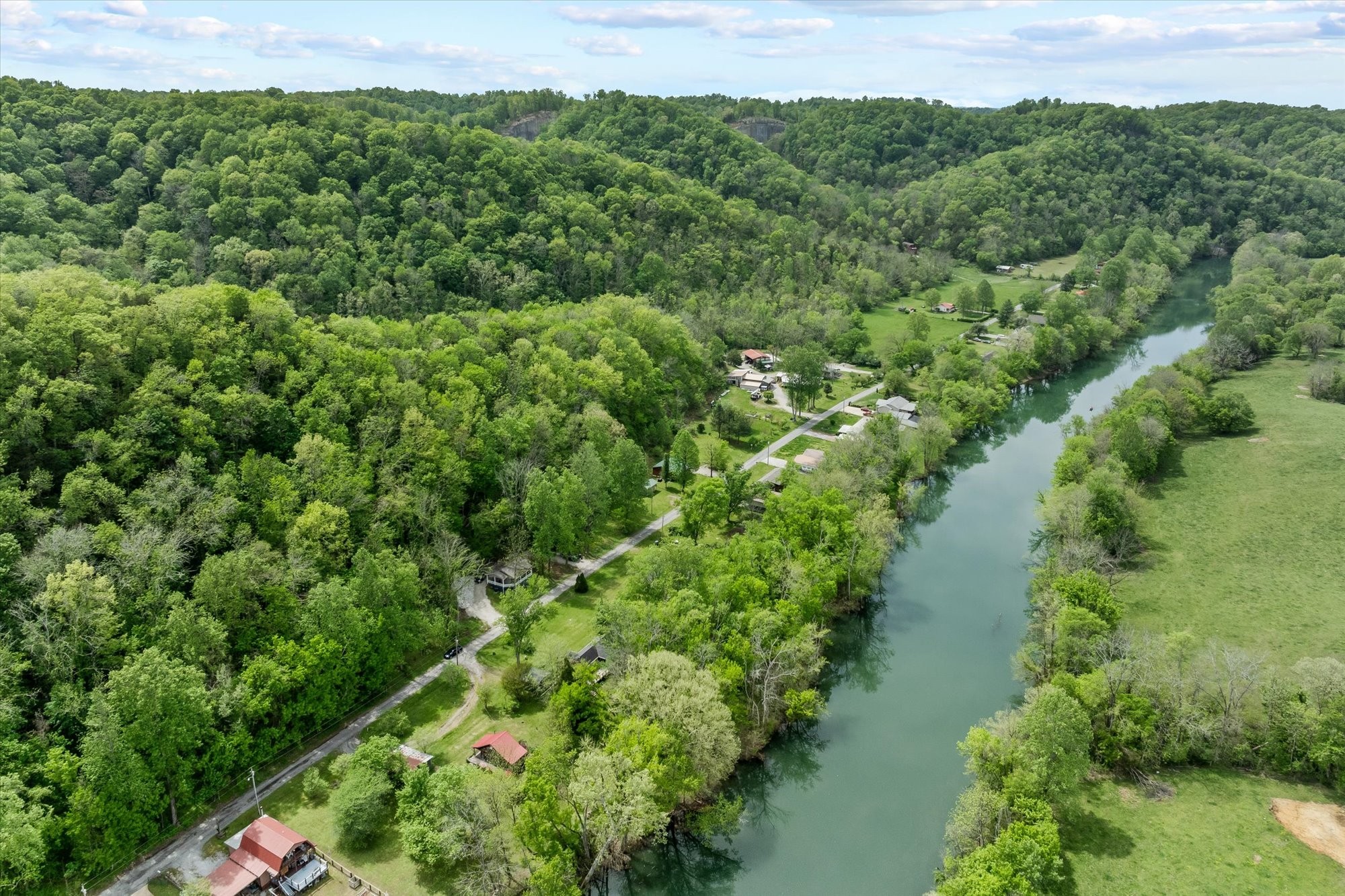 1412 River Rd