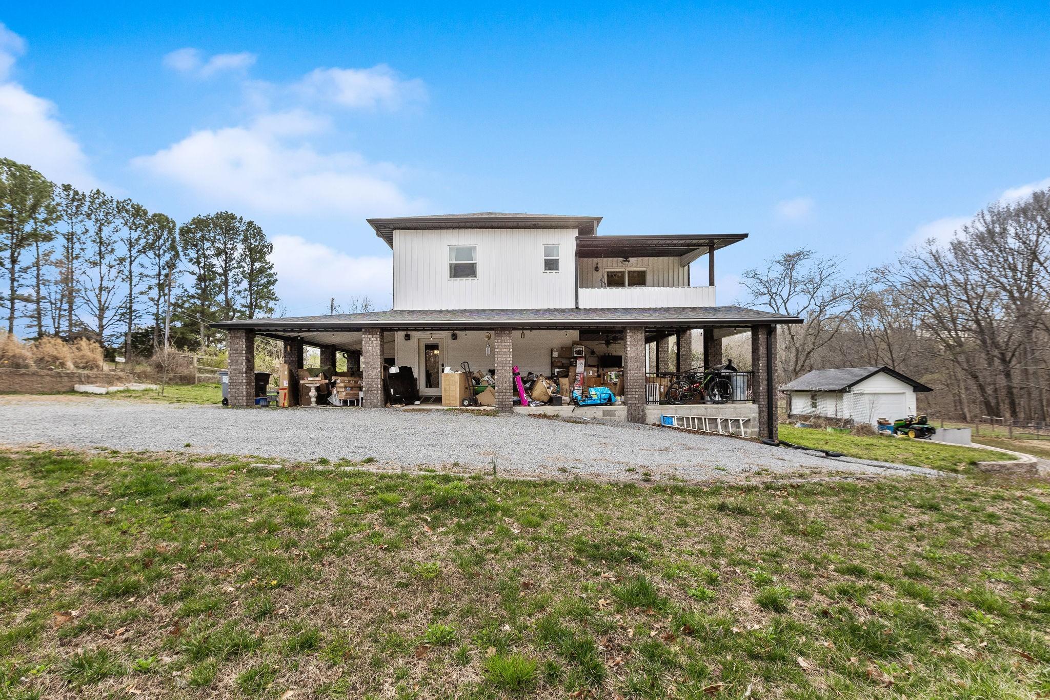 385 South Rd