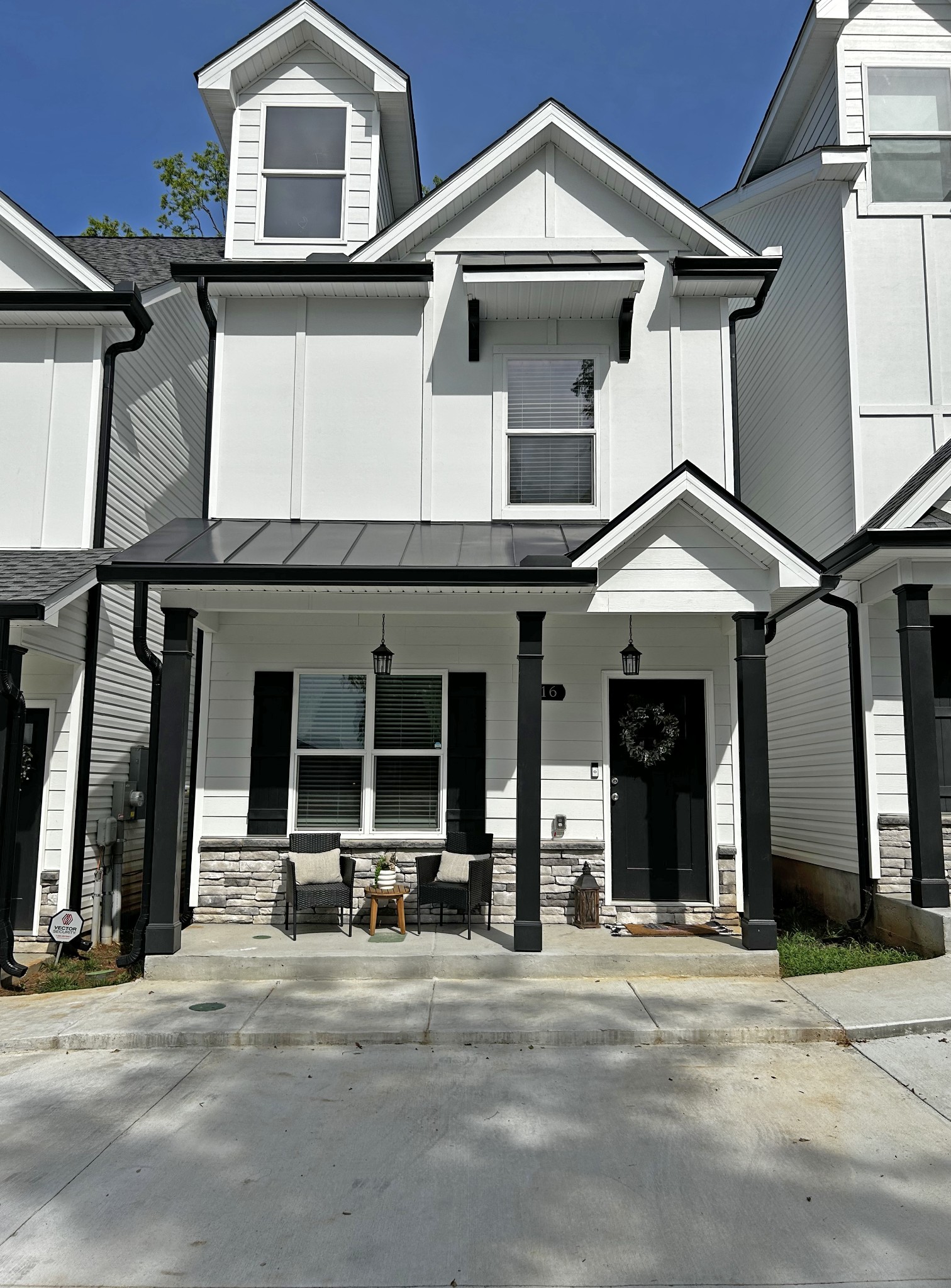 507 Highland Ct A16