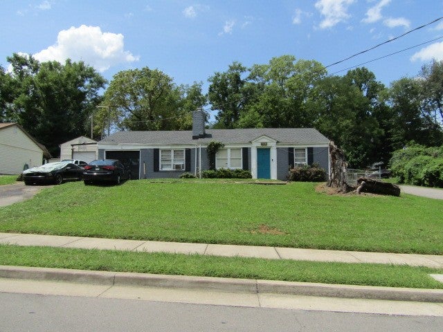 2-bed listing at 2717 Hartford Dr, Nashville