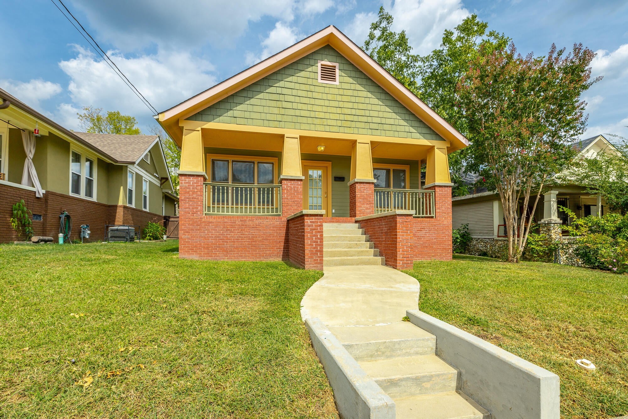 1911 Duncan Avenue