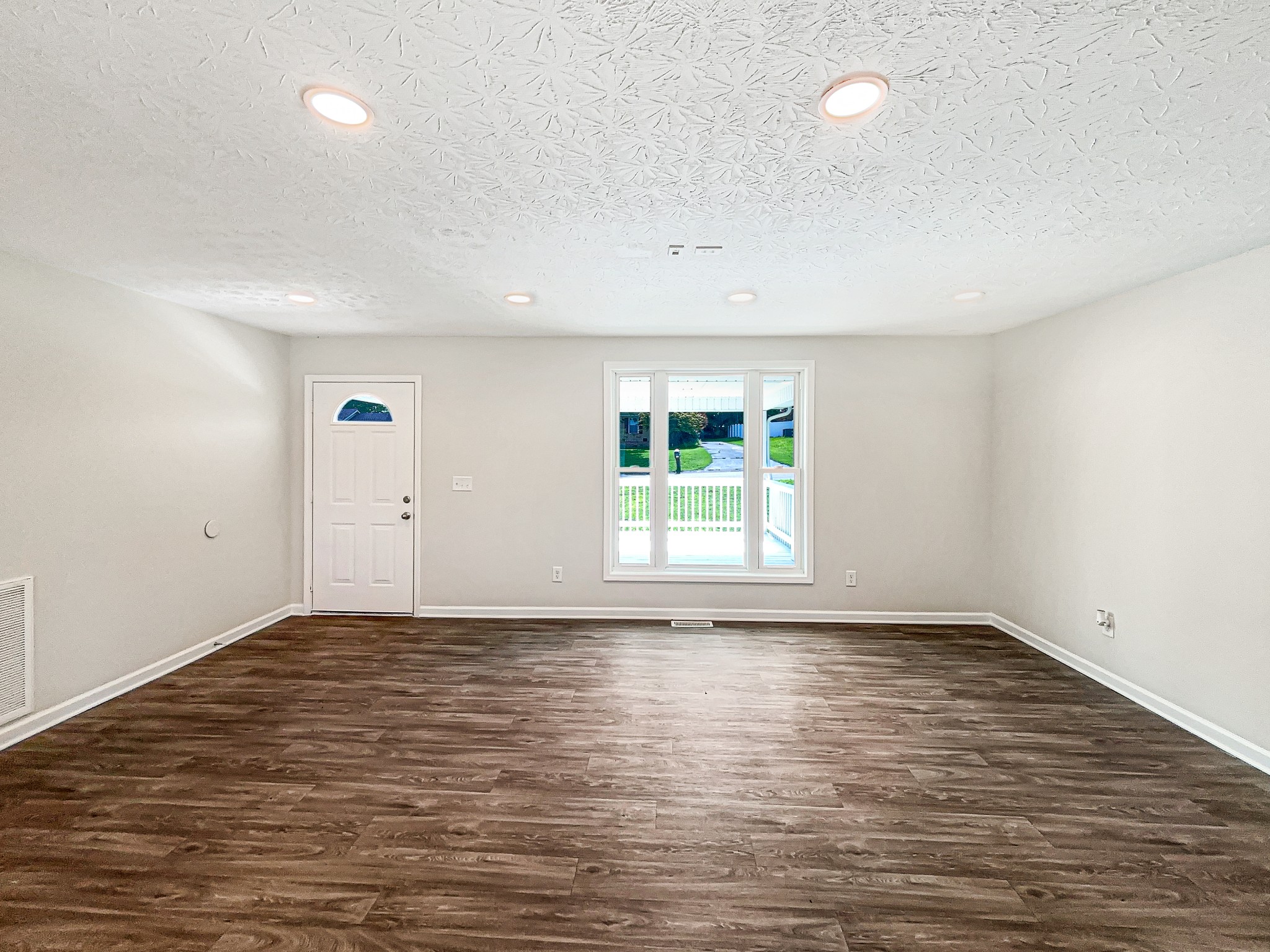 1208 Langwood Dr