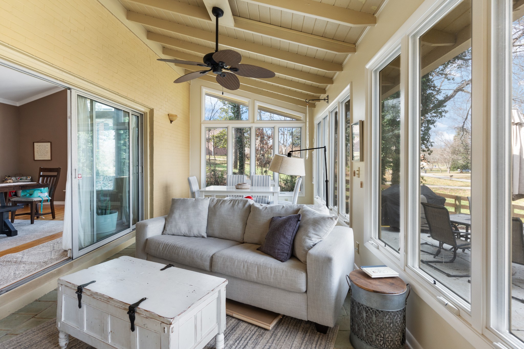 209 Woods Dr